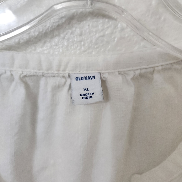 Old Navy Sleeveless Blouse Sheer Flowy XL - Picture 2 of 4